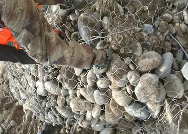 نصب و راه اندازی آسان گاوین کیسه مخروطی گالوانیزه مخازن نوا-051